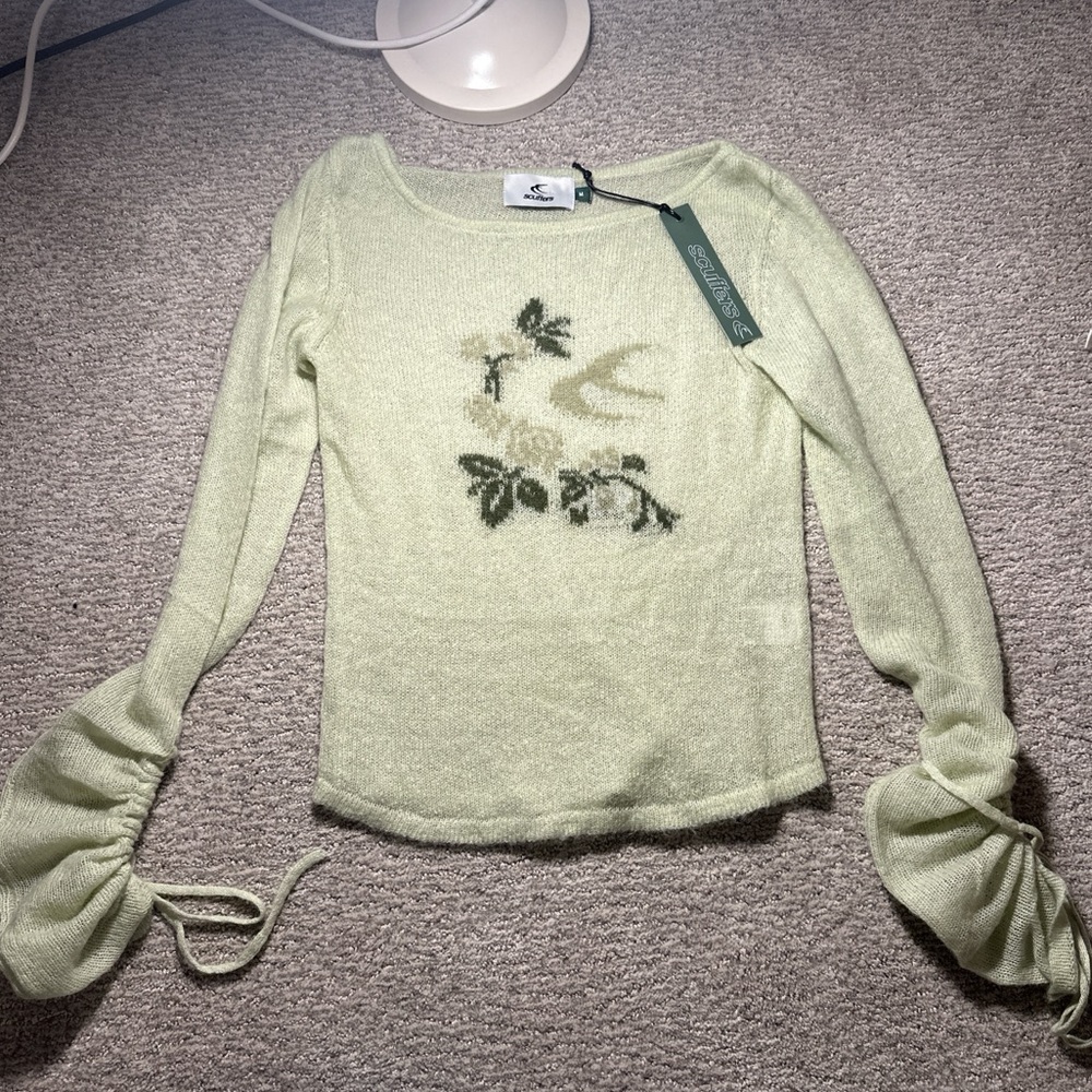 Scuffers roomie green top